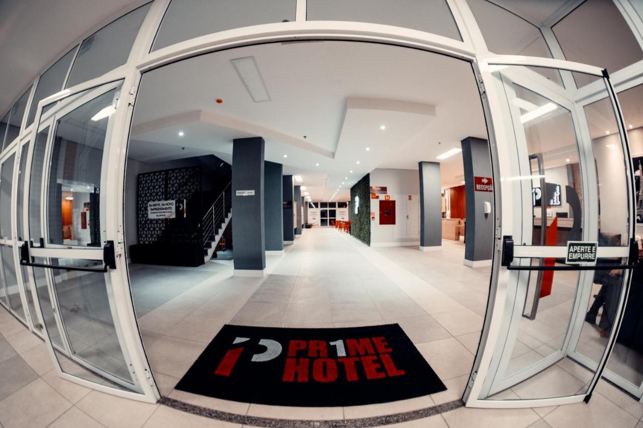 P1 Hotel Санта Мария Екстериор снимка